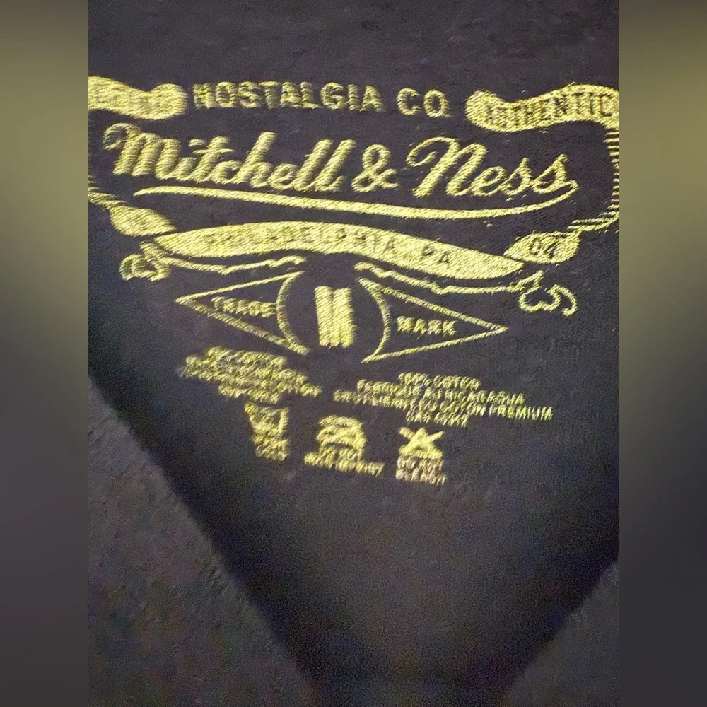 Mitchell & Ness NBA Los Angeles Lakers Lakeshow Graphic Cartoon Tee | Medium - Picture 4 of 5